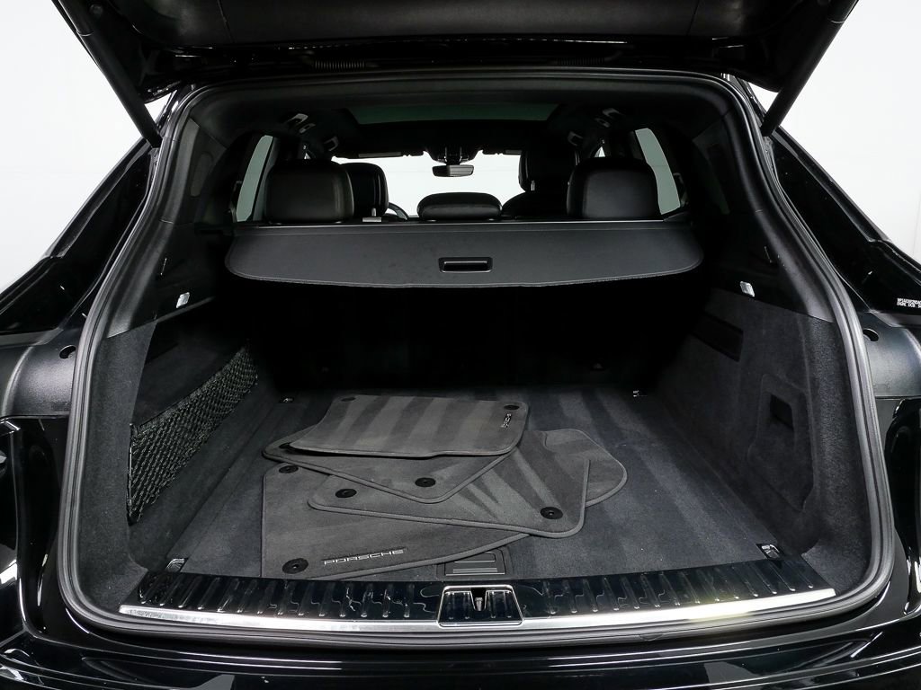 Certified 2022 Porsche Cayenne image 33
