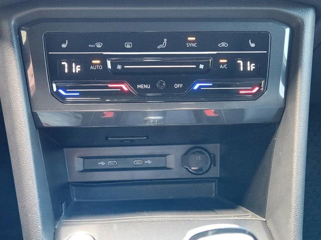 New 2024 Volkswagen Tiguan SE R-Line image 14