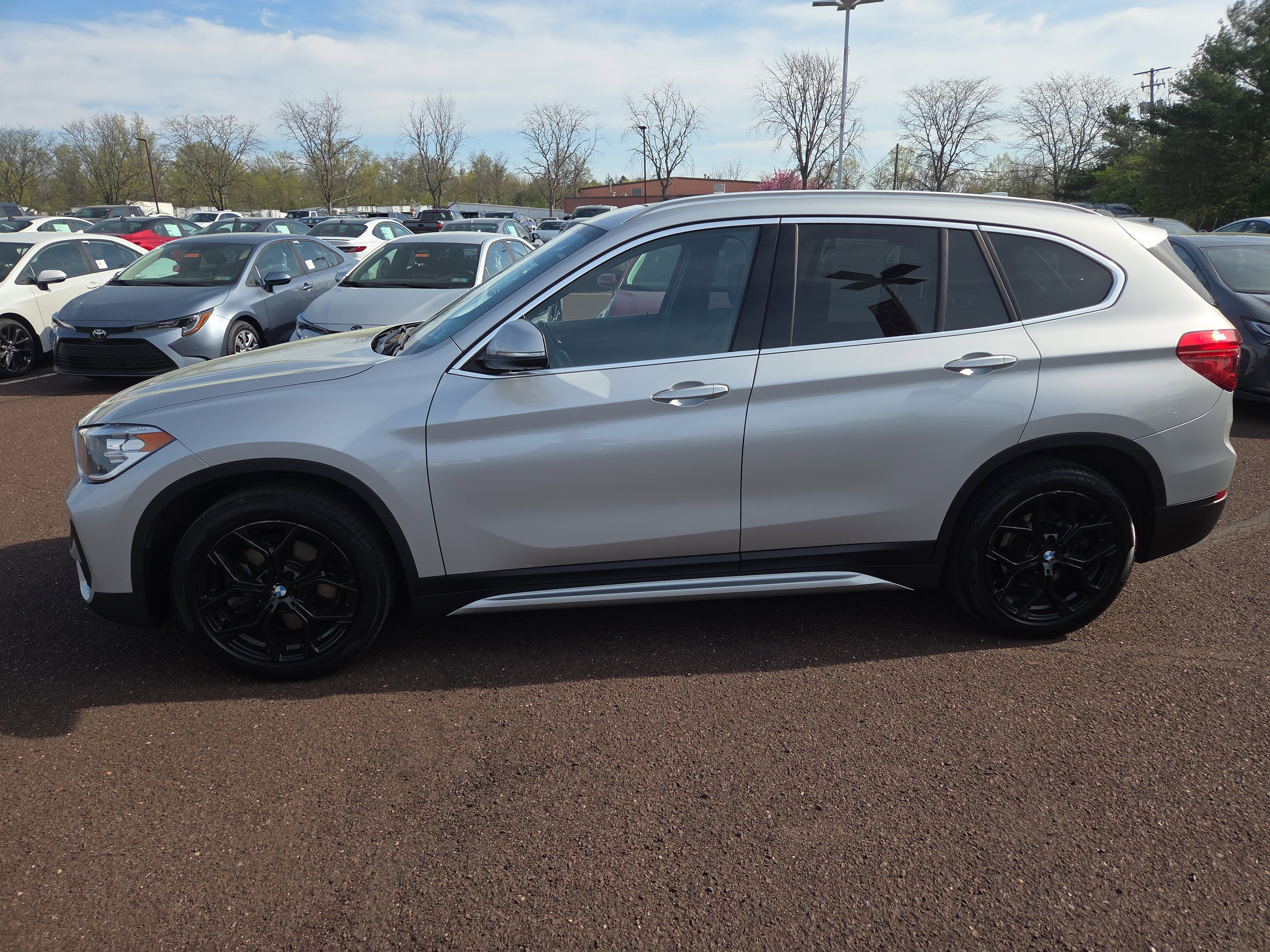 Used 2021 BMW X1 xDrive28i w/ Convenience Package image 6