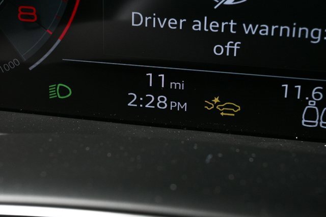 New 2025 Audi Q8 Premium image 11