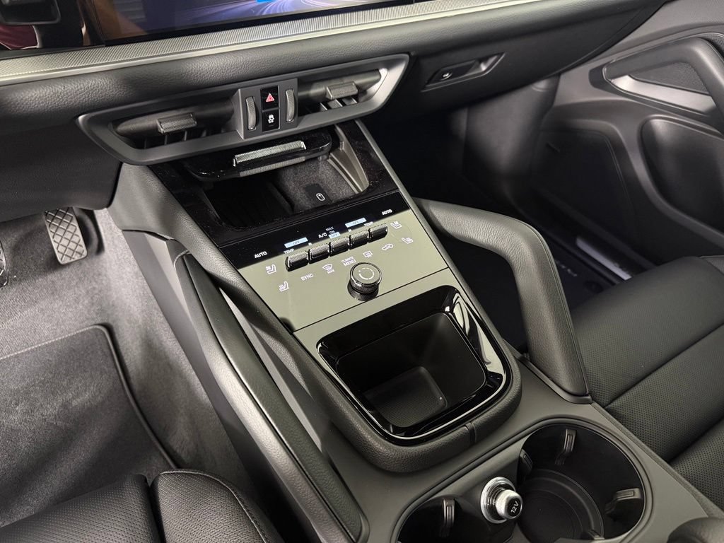 New 2026 Porsche Cayenne AWD/4WD image 24