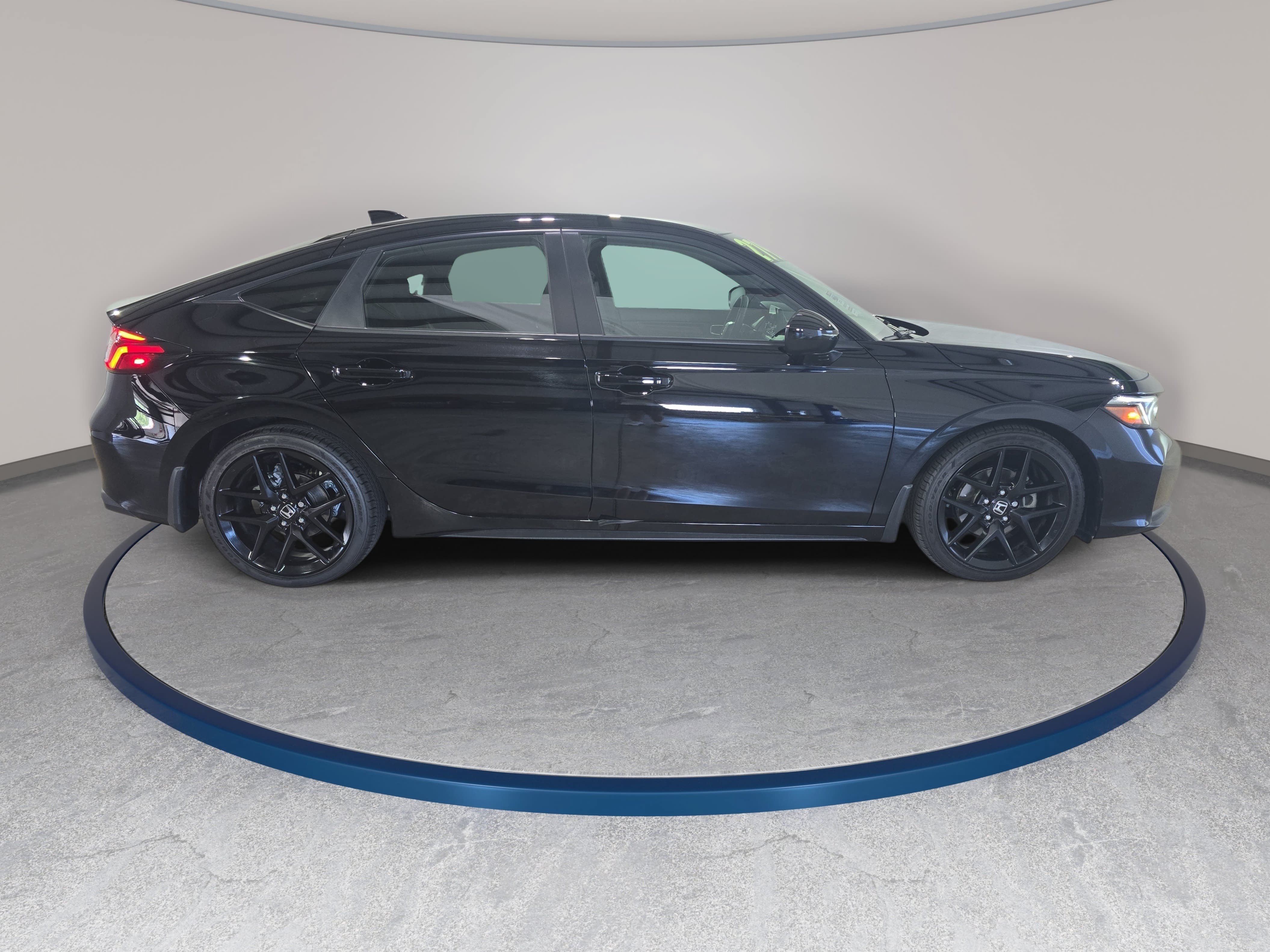 Used 2025 Honda Civic Sport image 5