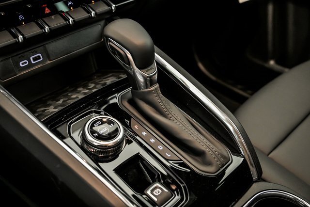 New 2026 GMC Canyon Elevation w/ Convenience Package image 17