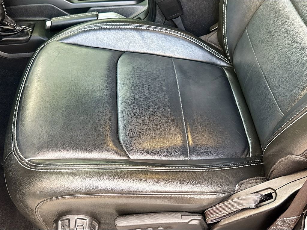 Used 2022 Jeep Wrangler Unlimited Sahara w/ Cold Weather Group image 20