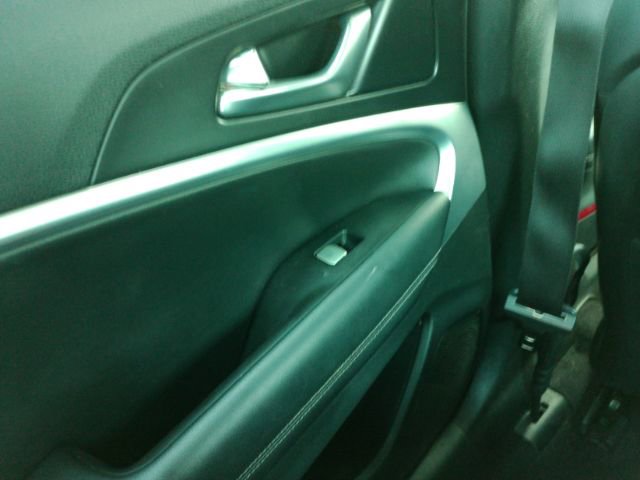 Used 2020 Genesis G70 2.0T image 31