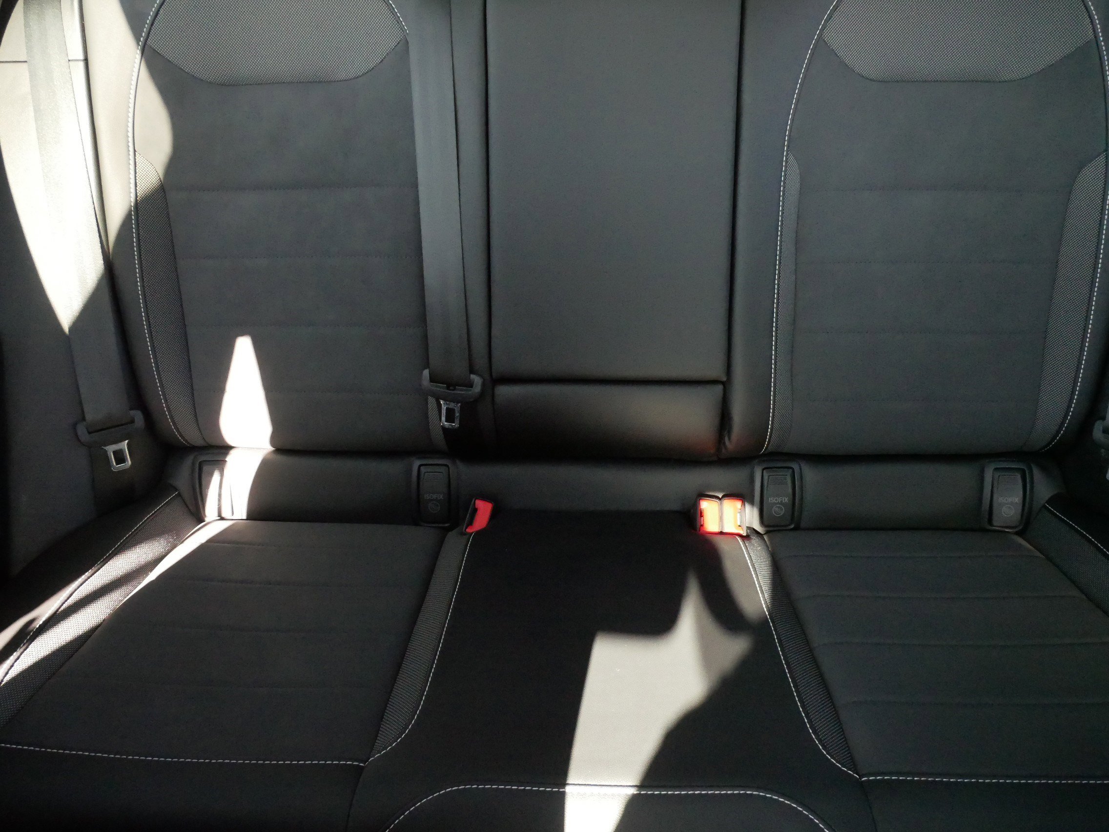 Used 2023 Volkswagen Taos SE w/ Panoramic Sunroof Package image 13