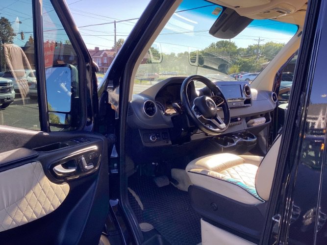 Used 2019 Mercedes-Benz Sprinter 170 image 10