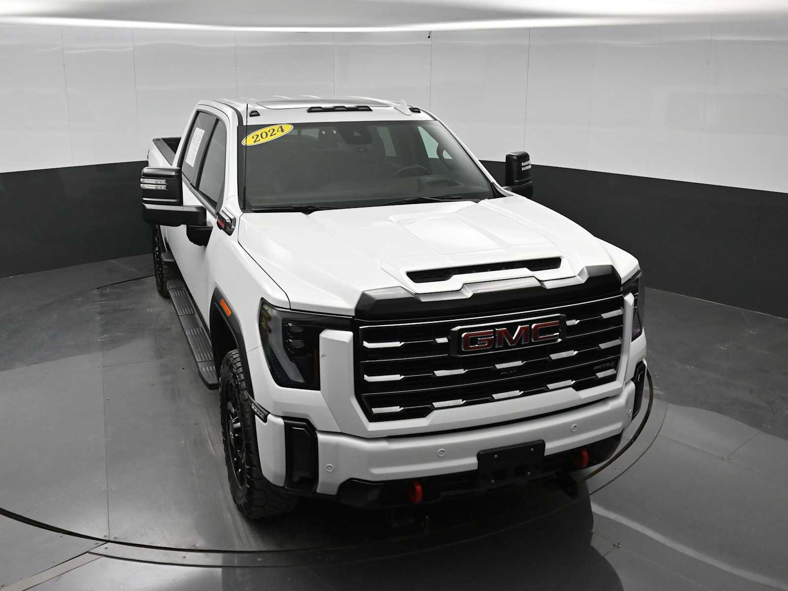 Used 2024 GMC Sierra 2500 AT4 w/ AT4 Premium Plus Package AWD/4WD image 28