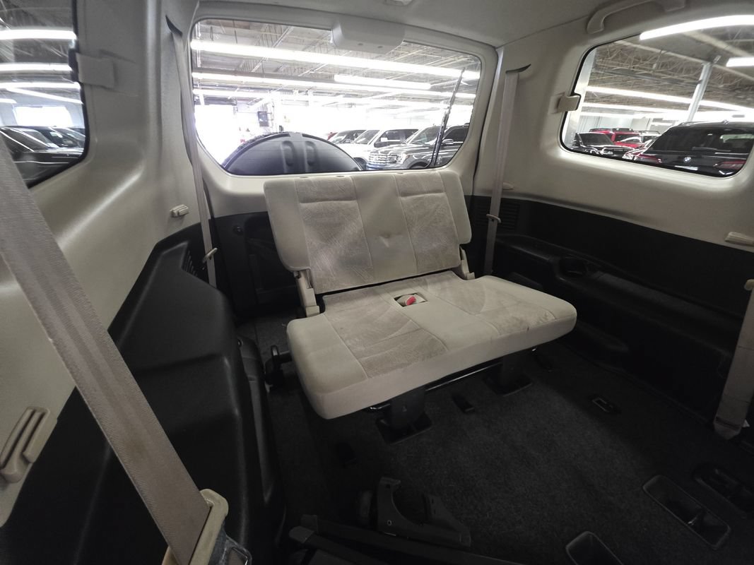 Used 2002 Mitsubishi Montero XLS AWD/4WD image 26