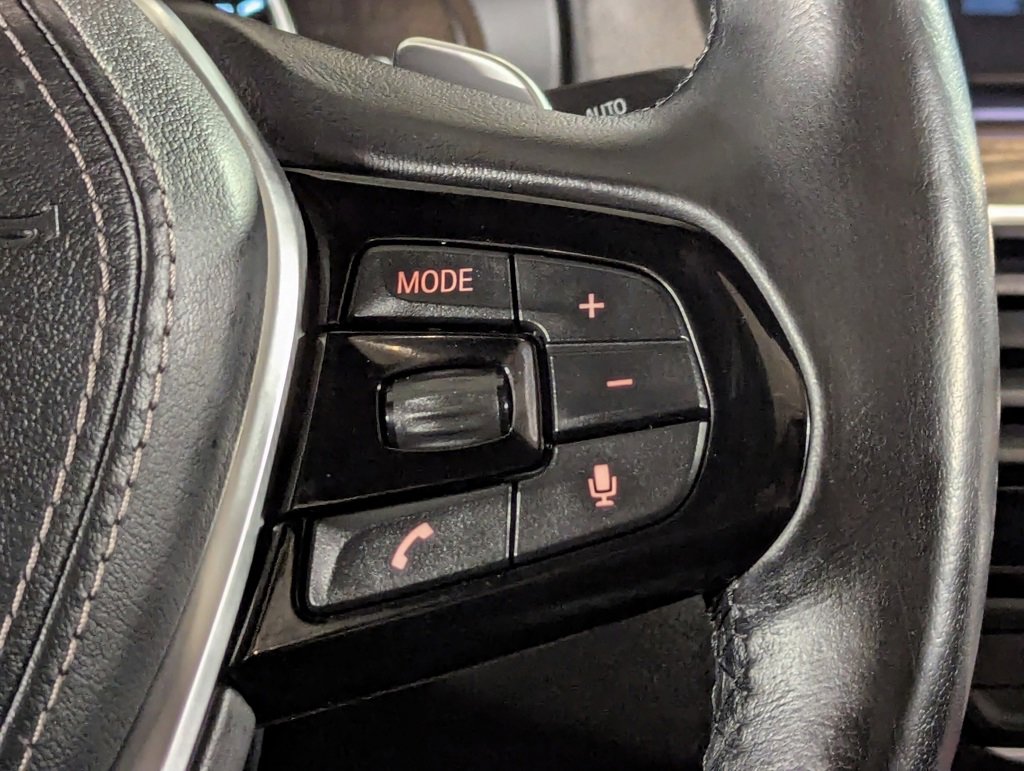 Used 2018 BMW 530i xDrive image 46