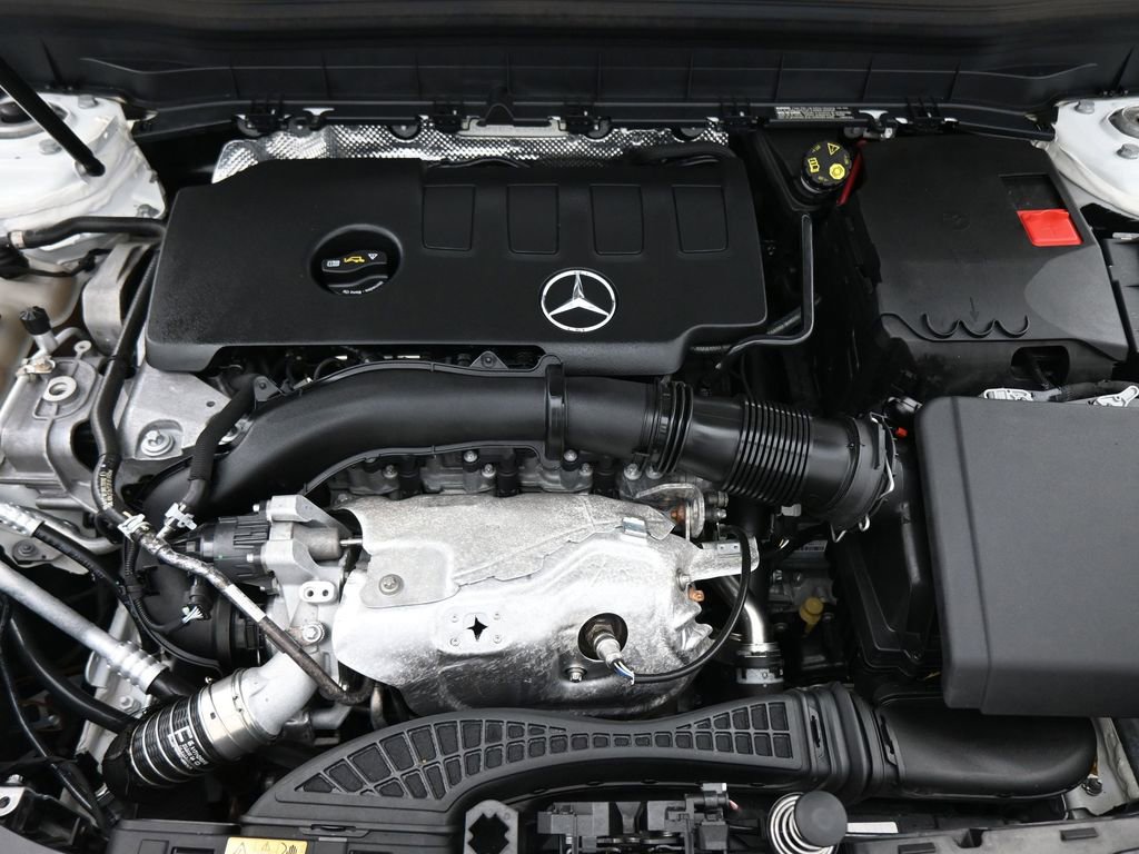 Used 2023 Mercedes-Benz GLB 250 4MATIC image 20