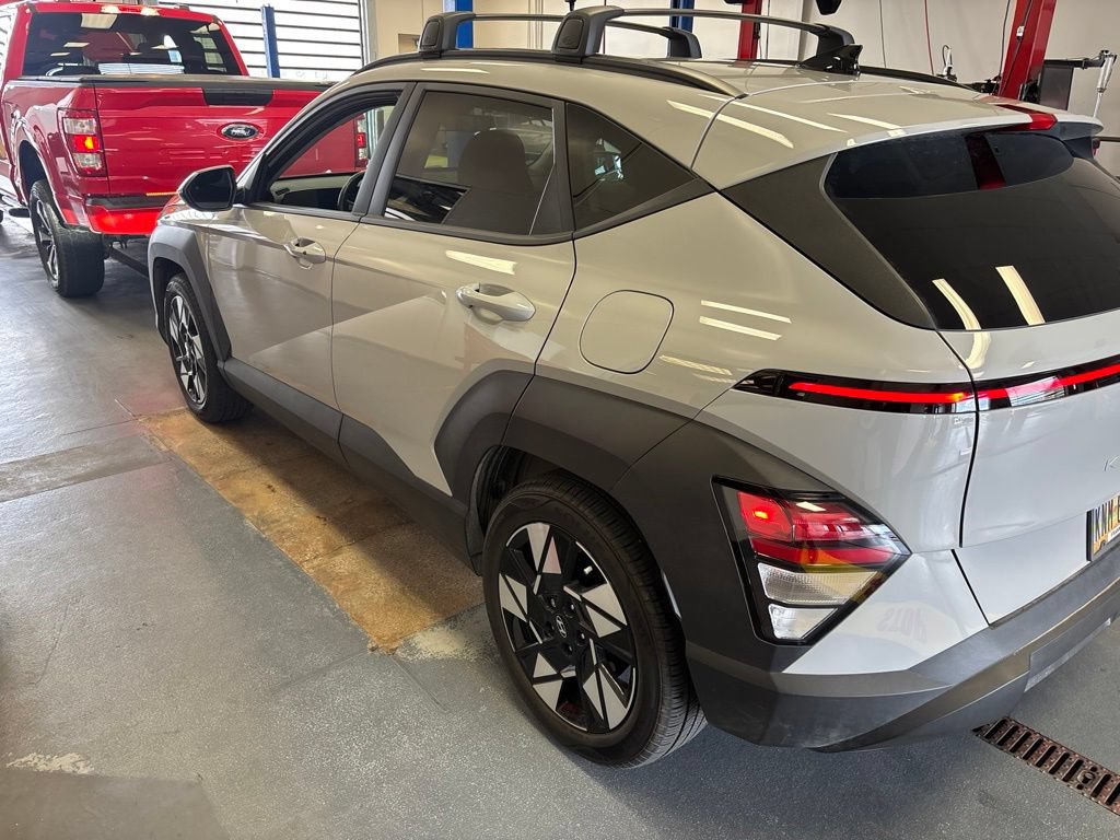 Used 2025 Hyundai Kona SEL FWD image 7