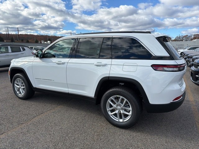 New 2025 Jeep Grand Cherokee 4WD image 5