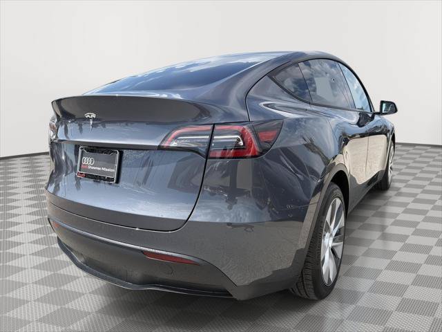 Used 2023 Tesla Model Y 2WD image 5