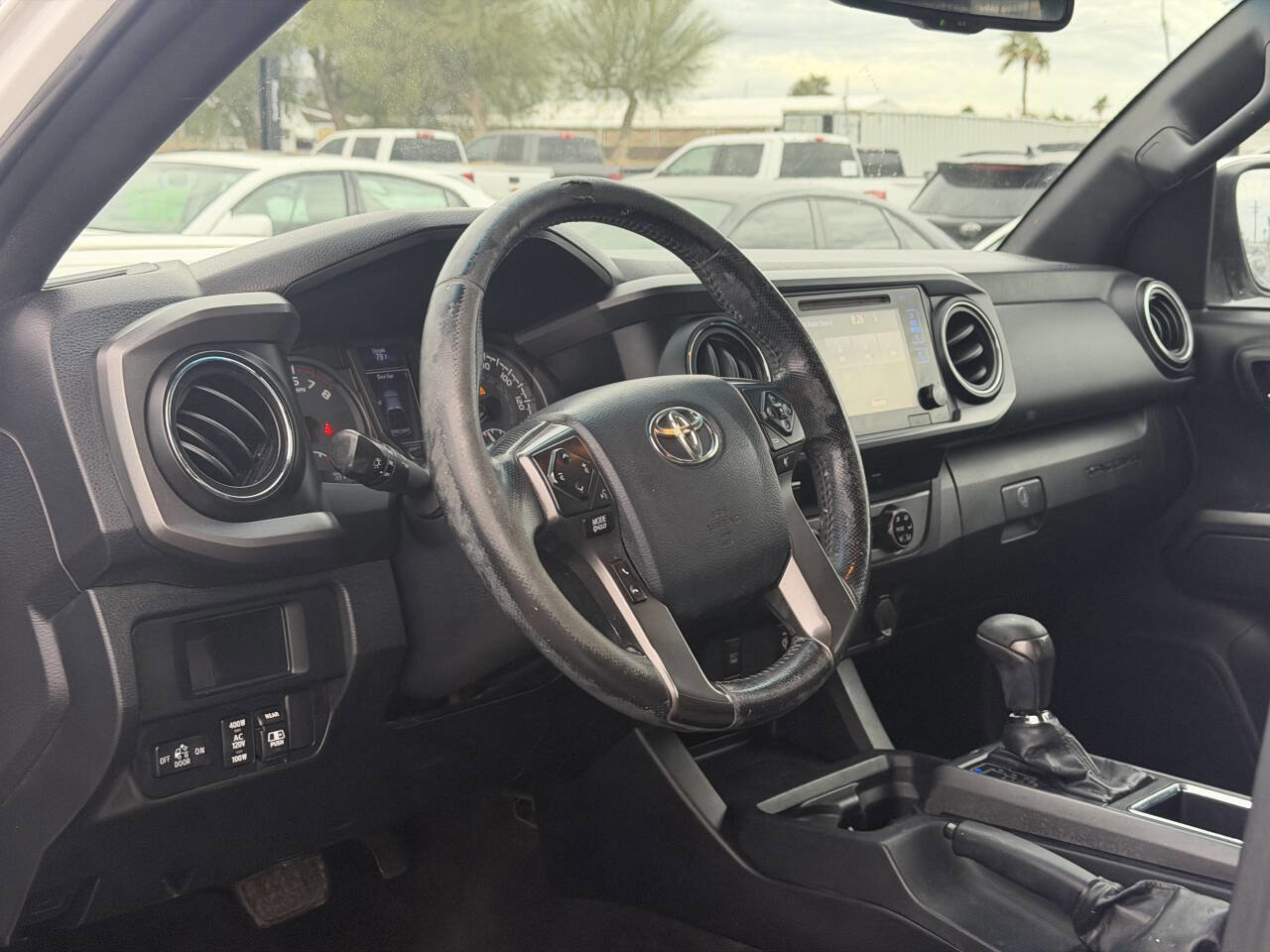 Used 2017 Toyota Tacoma TRD Sport w/ Tow Package image 21