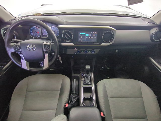 Used 2016 Toyota Tacoma SR5 w/ Towing Package image 19