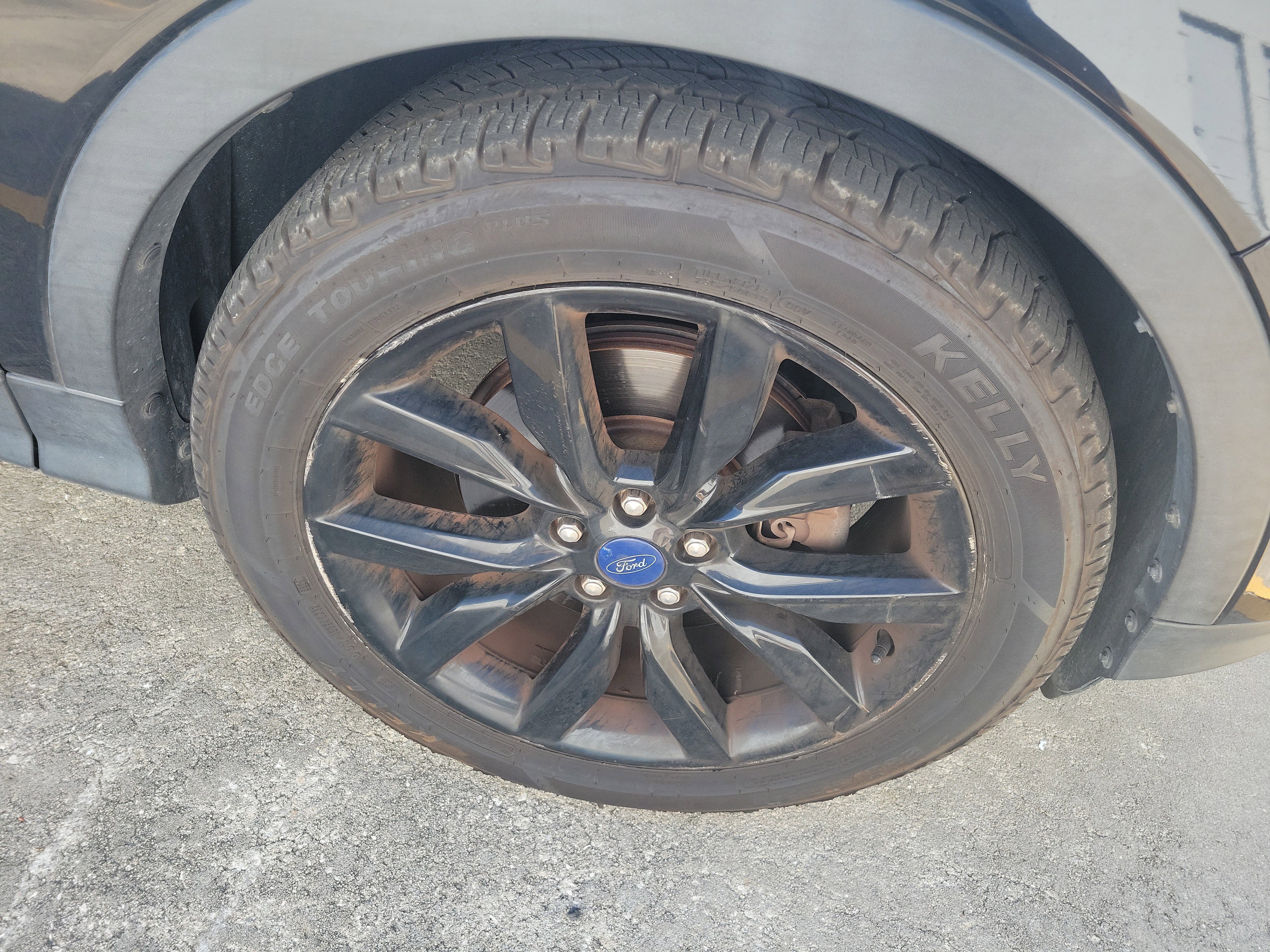 Used 2017 Ford Escape SE w/ SE Sport Appearance Package AWD/4WD image 8