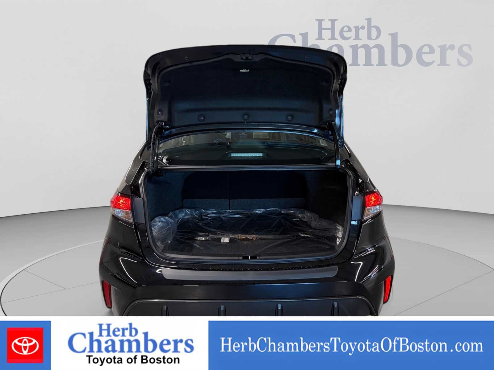 New 2026 Toyota Corolla SE w/ SE Package FWD image 9