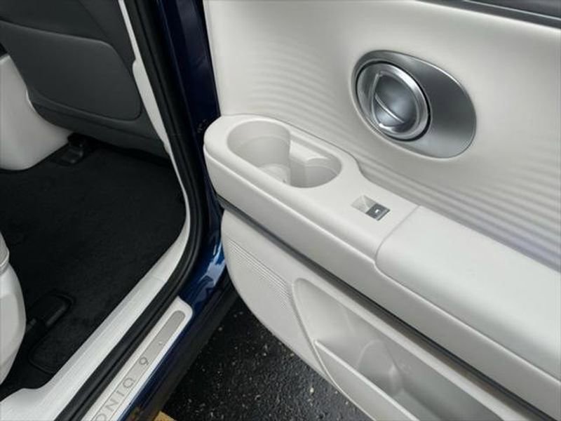 New 2026 Hyundai Ioniq 9 SEL image 12