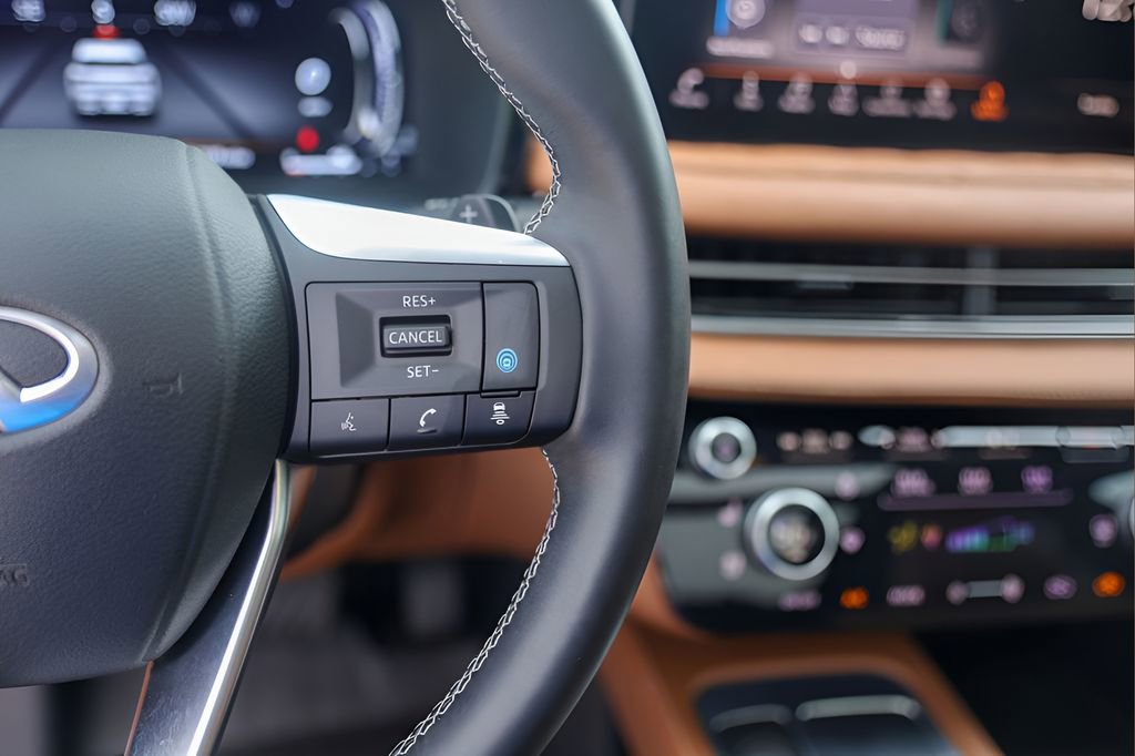 Used 2025 INFINITI QX60 Autograph w/ Lighting Package (N92) AWD/4WD image 13