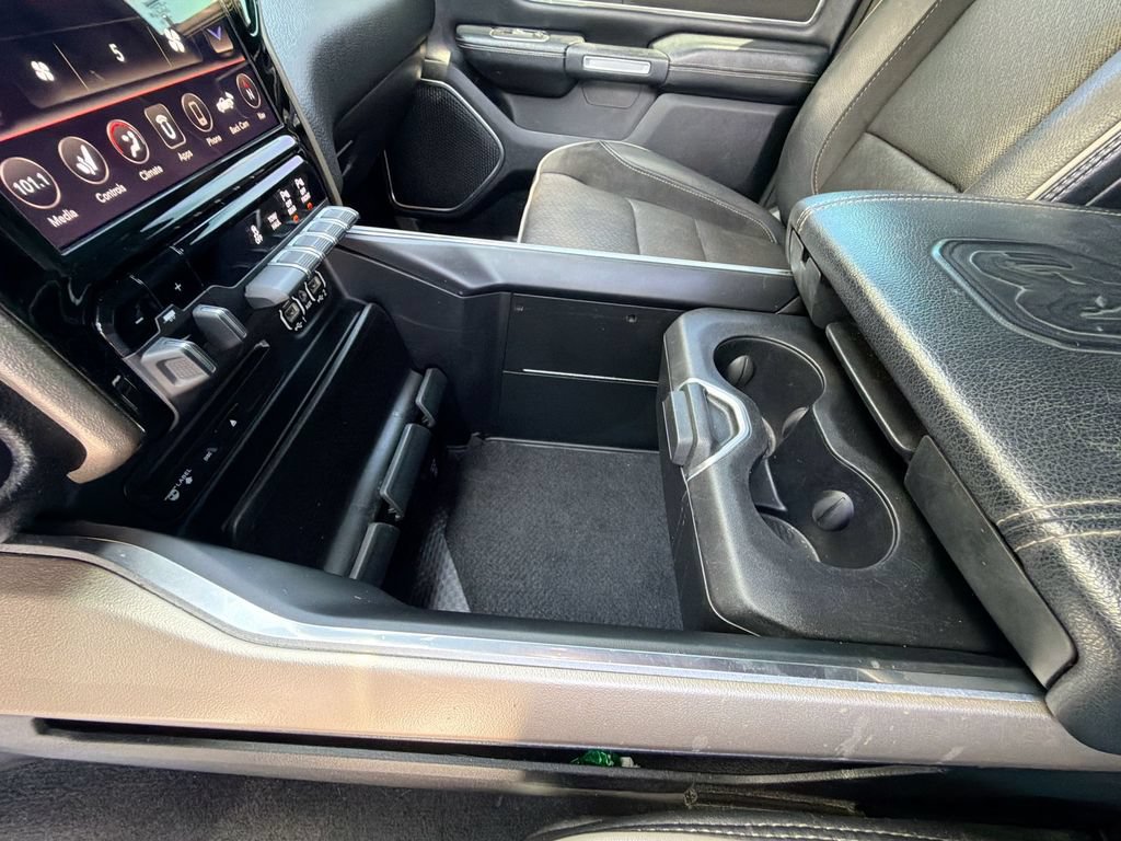 Used 2019 RAM 1500 Laramie w/ Sport Appearance Package AWD/4WD image 27