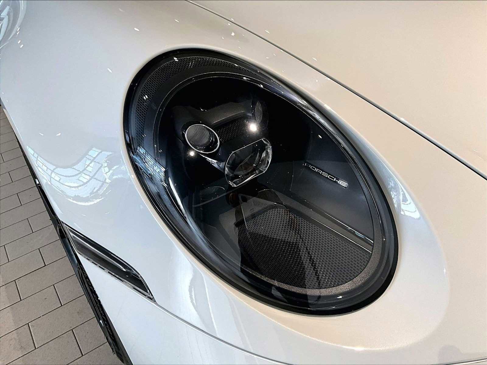 Used 2022 Porsche 911 GT3 image 15