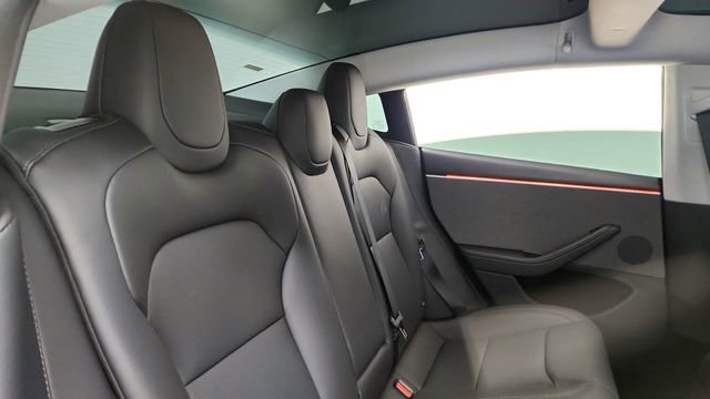 Used 2025 Tesla Model 3 Long Range image 24