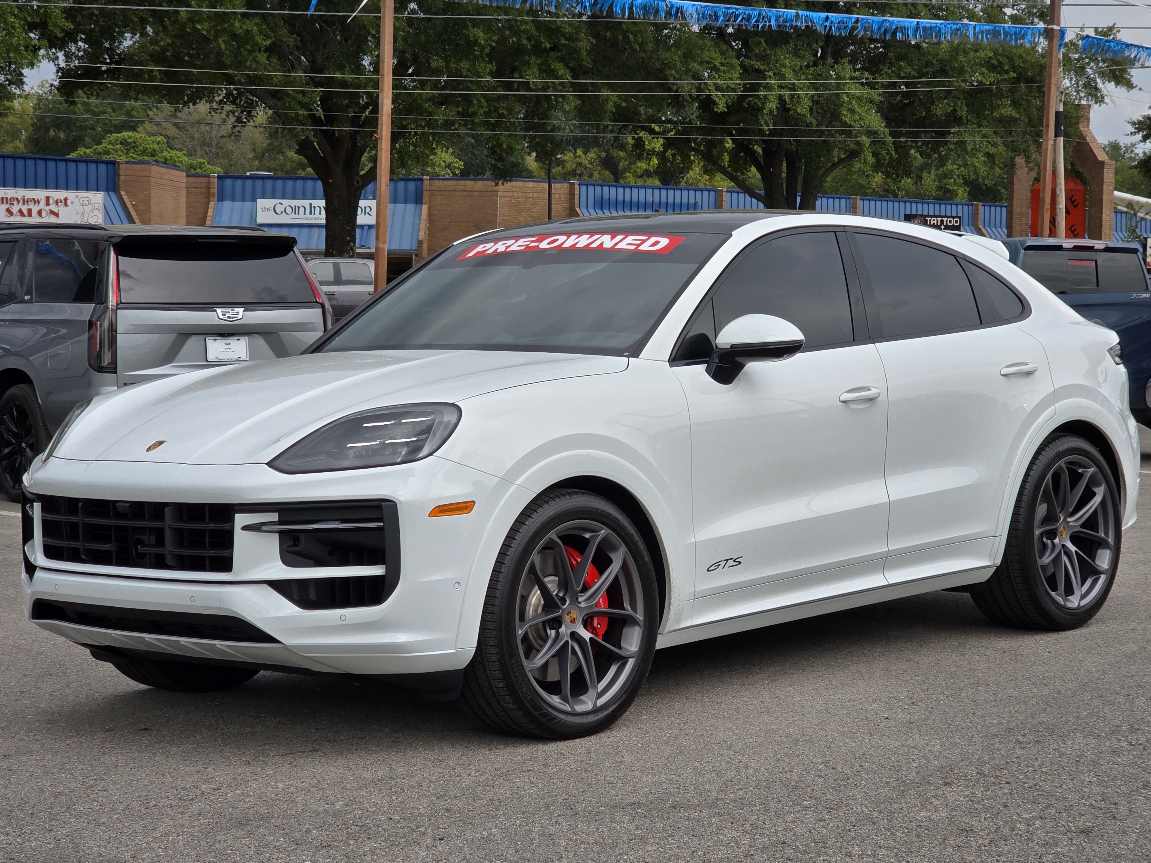 Used 2025 Porsche Cayenne GTS AWD/4WD image 3