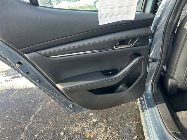 Certified 2022 MAZDA MAZDA3 s image 11