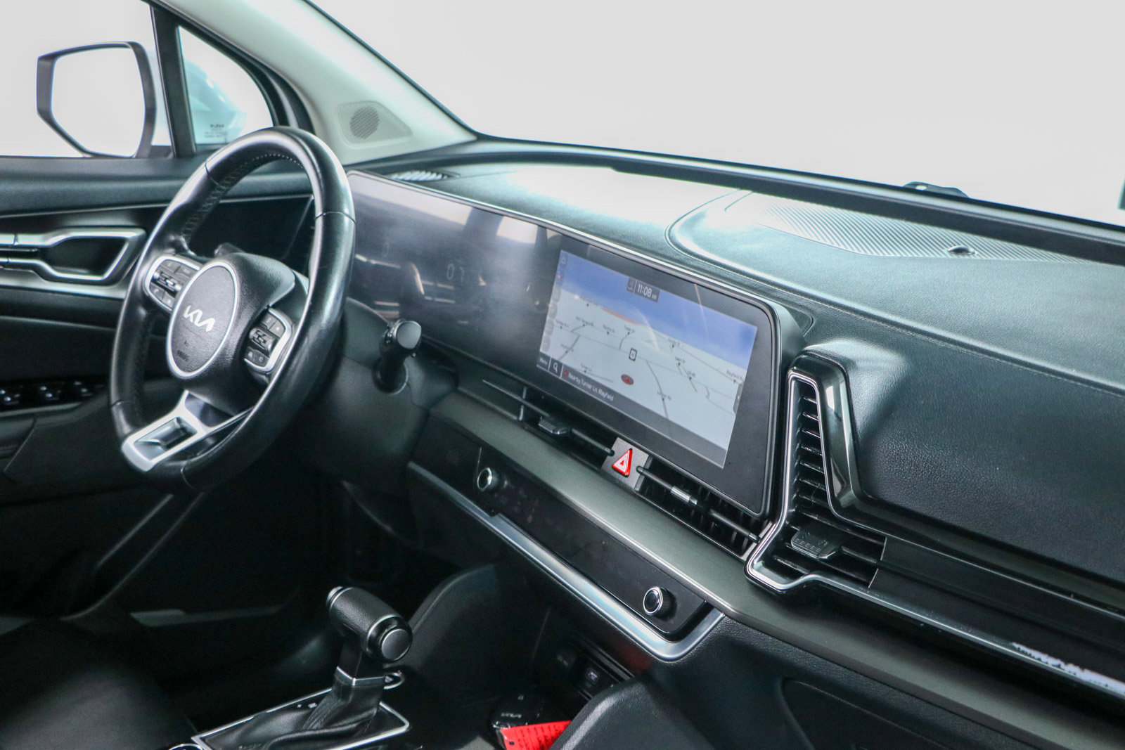 Used 2023 Kia Sportage EX FWD image 25