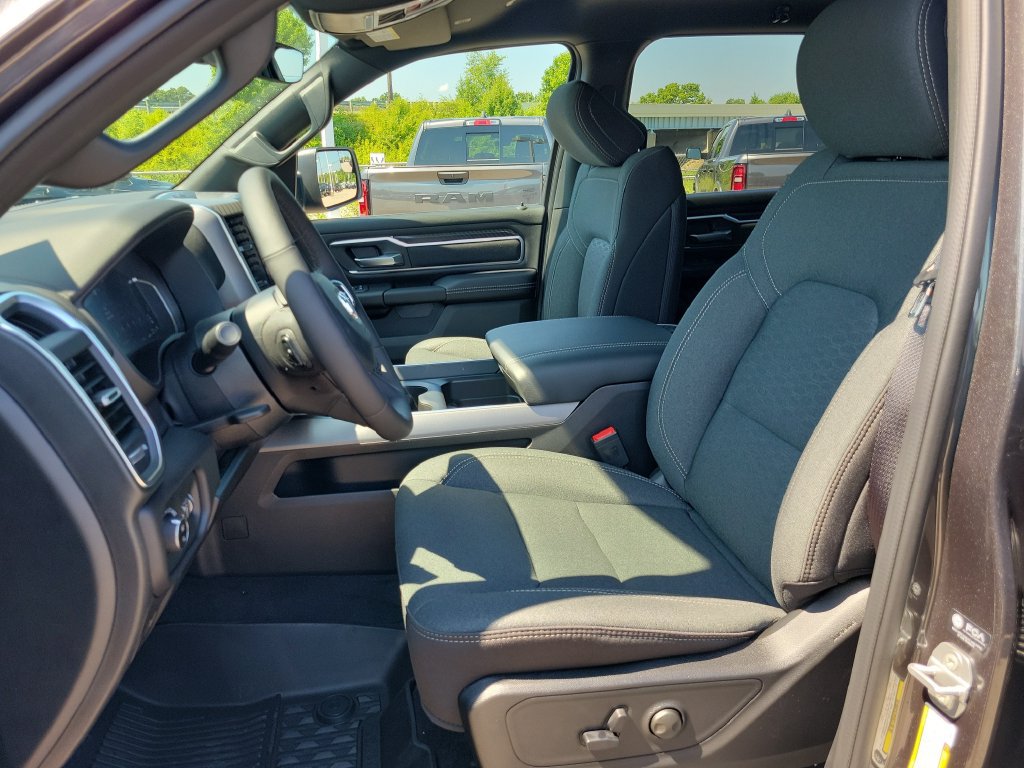 New 2026 RAM 1500 Big Horn AWD/4WD image 11