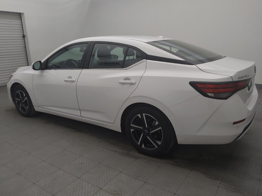 Used 2024 Nissan Sentra SV image 3