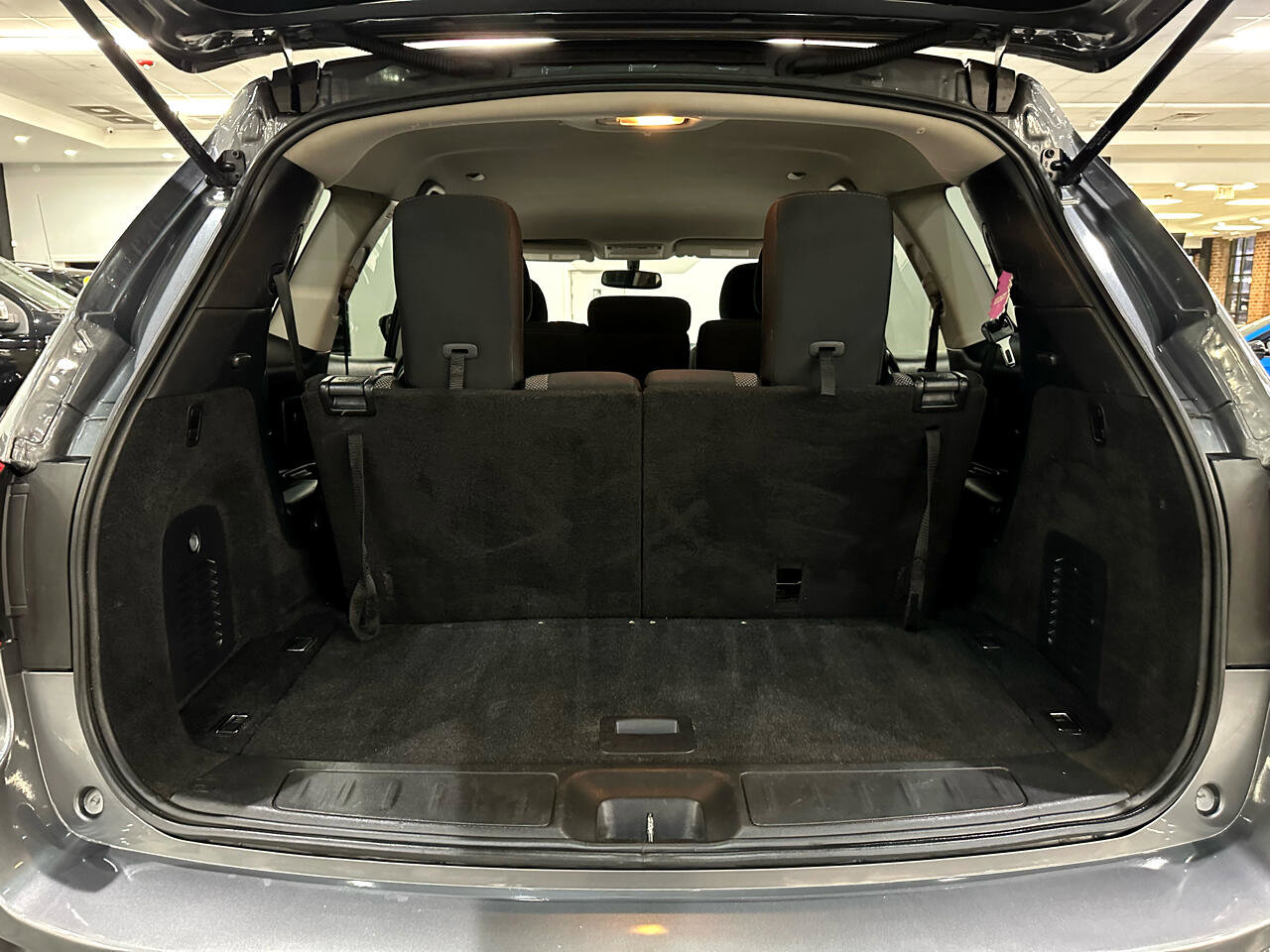 Used 2019 Nissan Pathfinder SV image 33