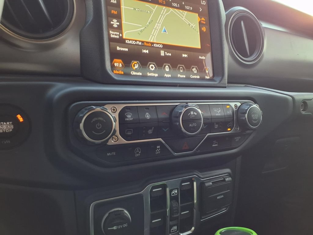 Used 2023 Jeep Gladiator Sport AWD/4WD image 6