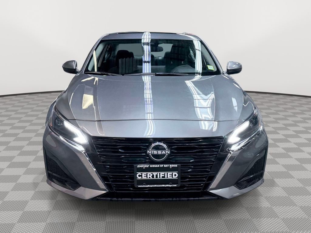 Used 2025 Nissan Altima 2.5 SV w/ SV Premium Package FWD image 8