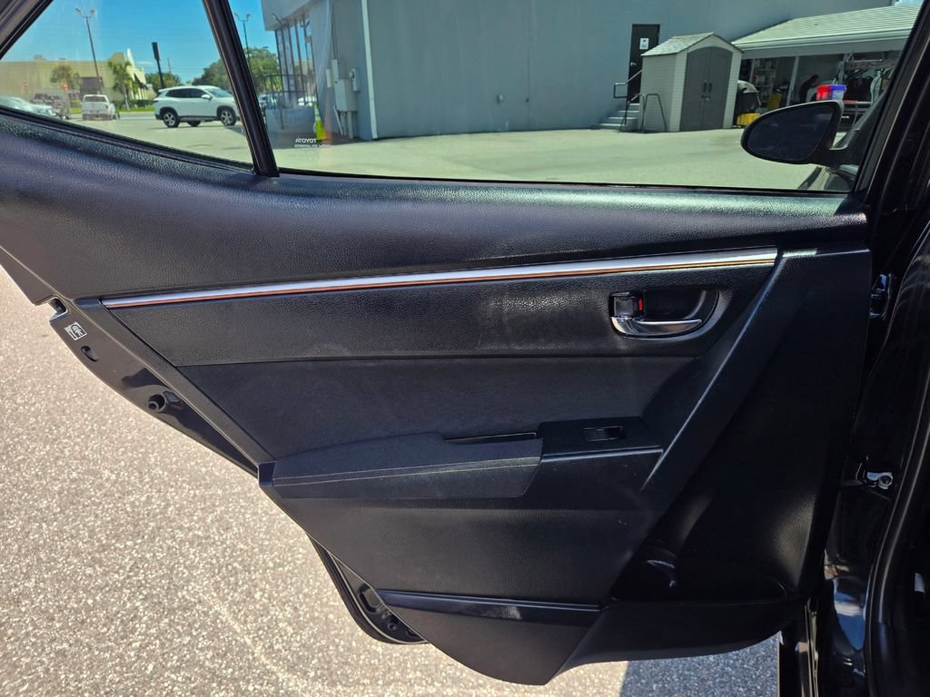 Used 2016 Toyota Corolla LE FWD image 35