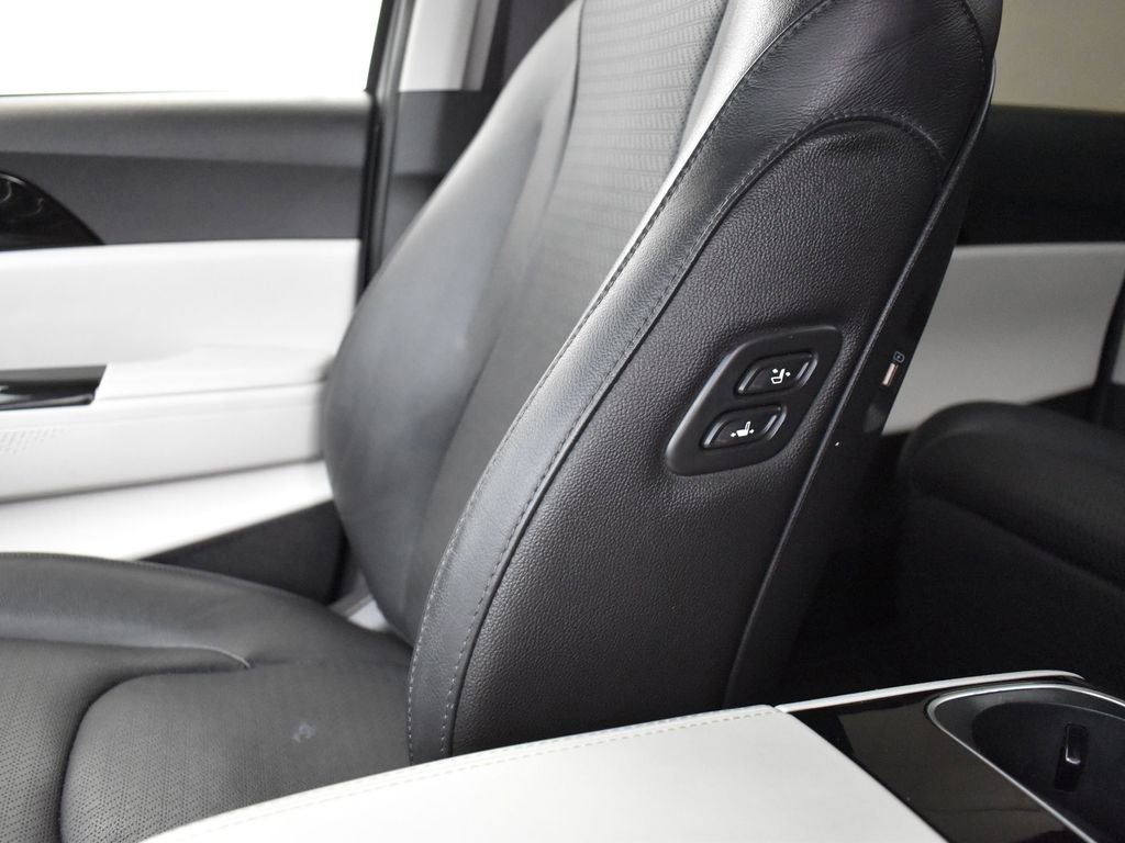 Certified 2024 Kia Carnival SX Prestige image 18