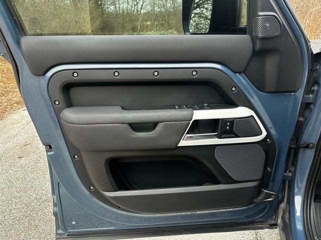 Used 2020 Land Rover Defender 110 S image 10