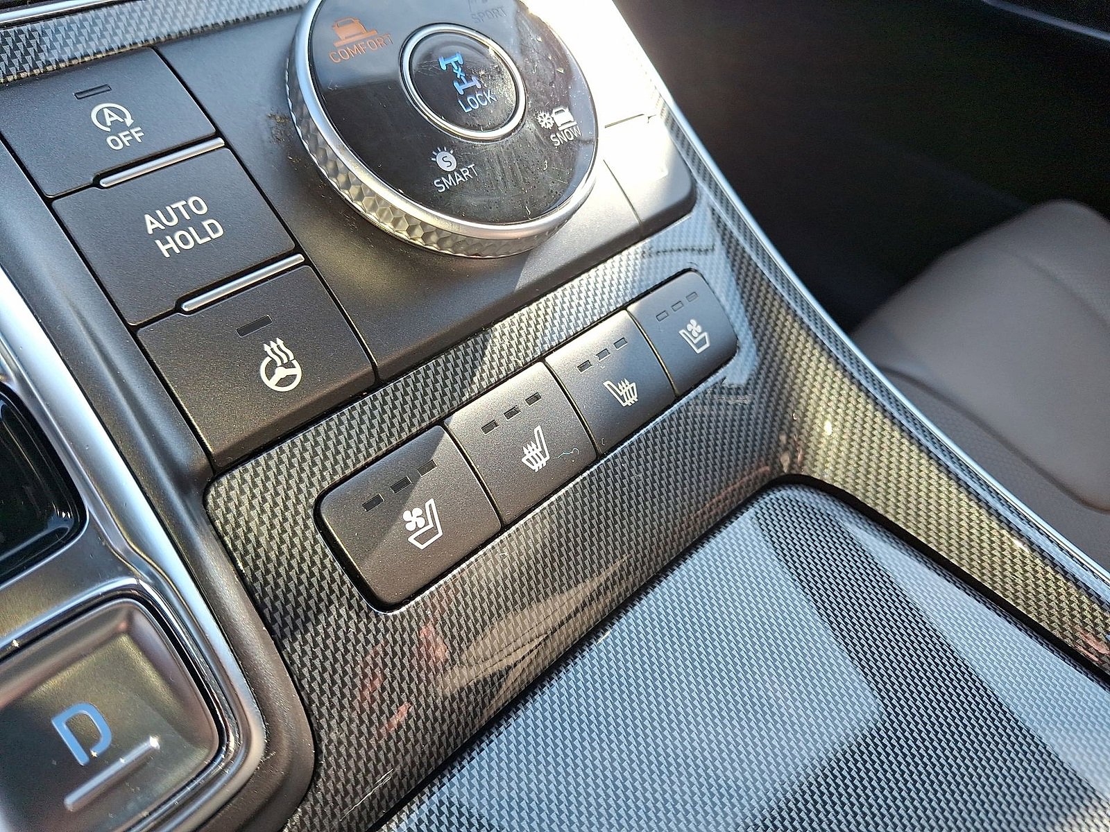 Certified 2022 Hyundai Santa Fe Limited image 25