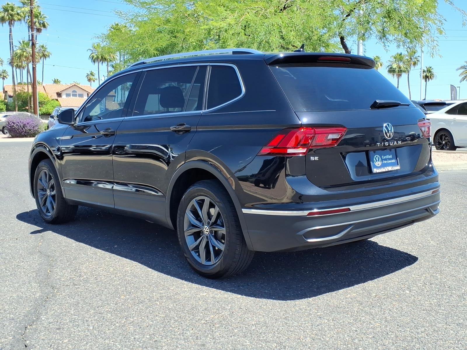 Certified 2022 Volkswagen Tiguan SE FWD image 5