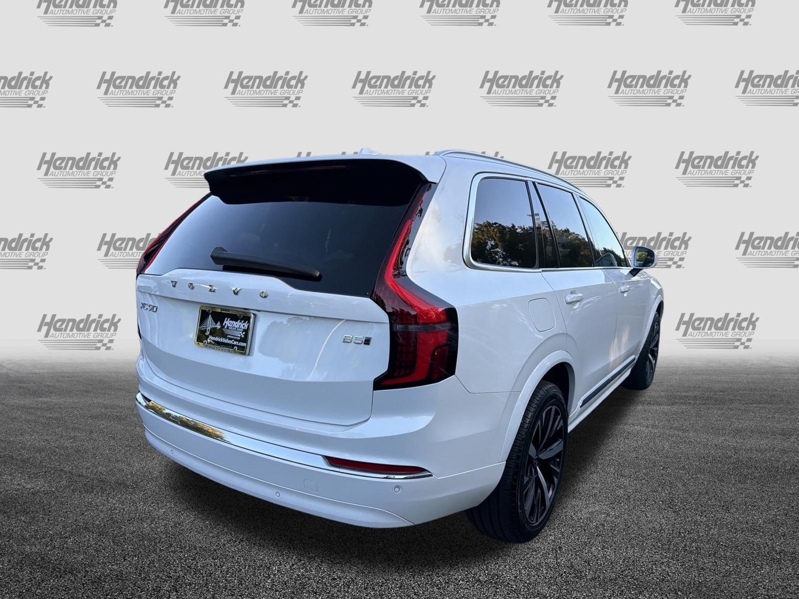 Certified 2025 Volvo XC90 B5 Core AWD/4WD image 10