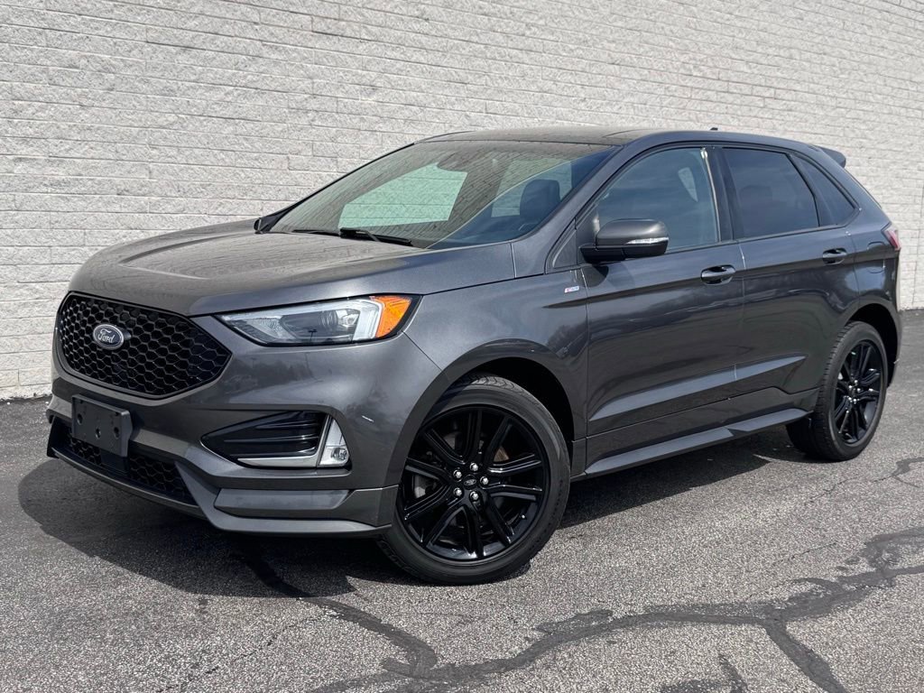 Used 2020 Ford Edge ST-Line w/ Cold Weather Package AWD/4WD image 2