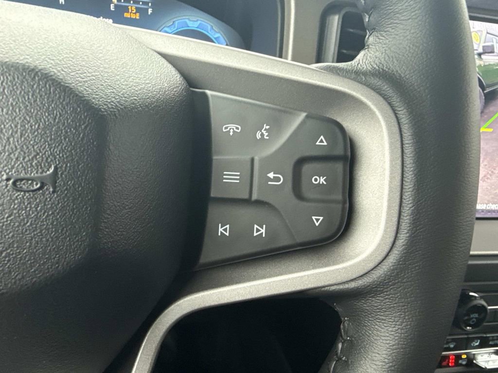 New 2025 Ford Bronco Outer Banks w/ Sasquatch Package image 12