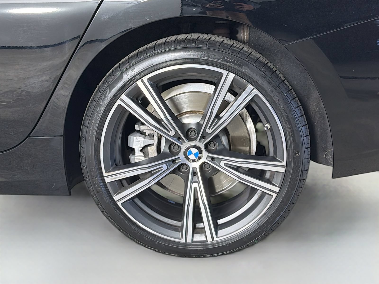 Certified 2023 BMW 330i Sedan w/ Premium Package RWD image 32