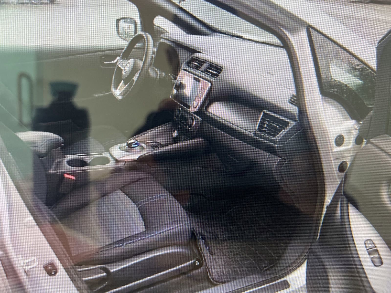 Used 2023 Nissan Leaf S image 6