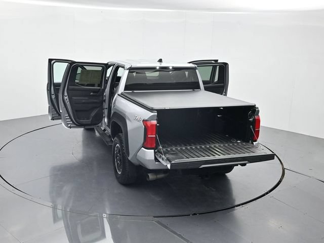 Used 2024 Toyota Tacoma TRD Off-Road AWD/4WD image 43