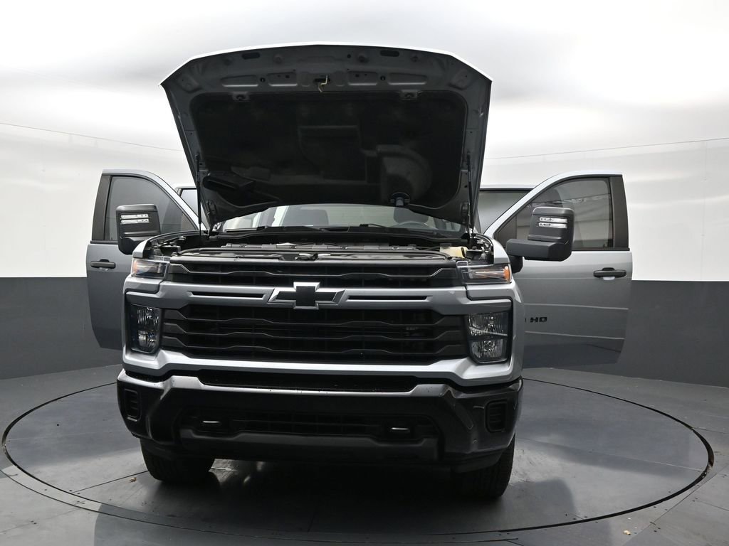 Used 2024 Chevrolet Silverado 2500 Custom w/ Custom Value Package image 33