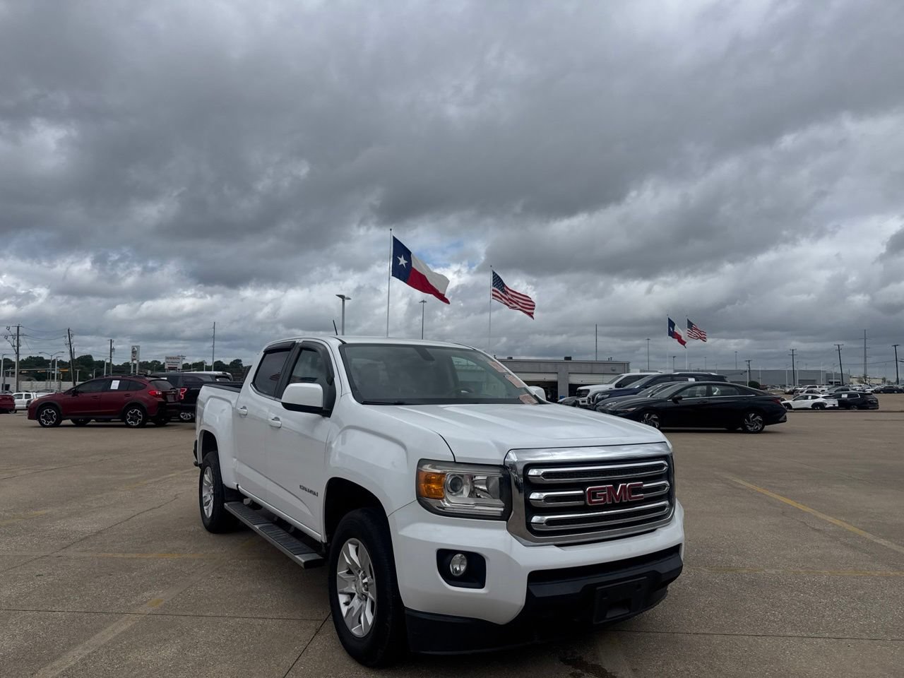Used 2017 GMC Canyon SLE w/ SLE Convenience Package RWD image 2