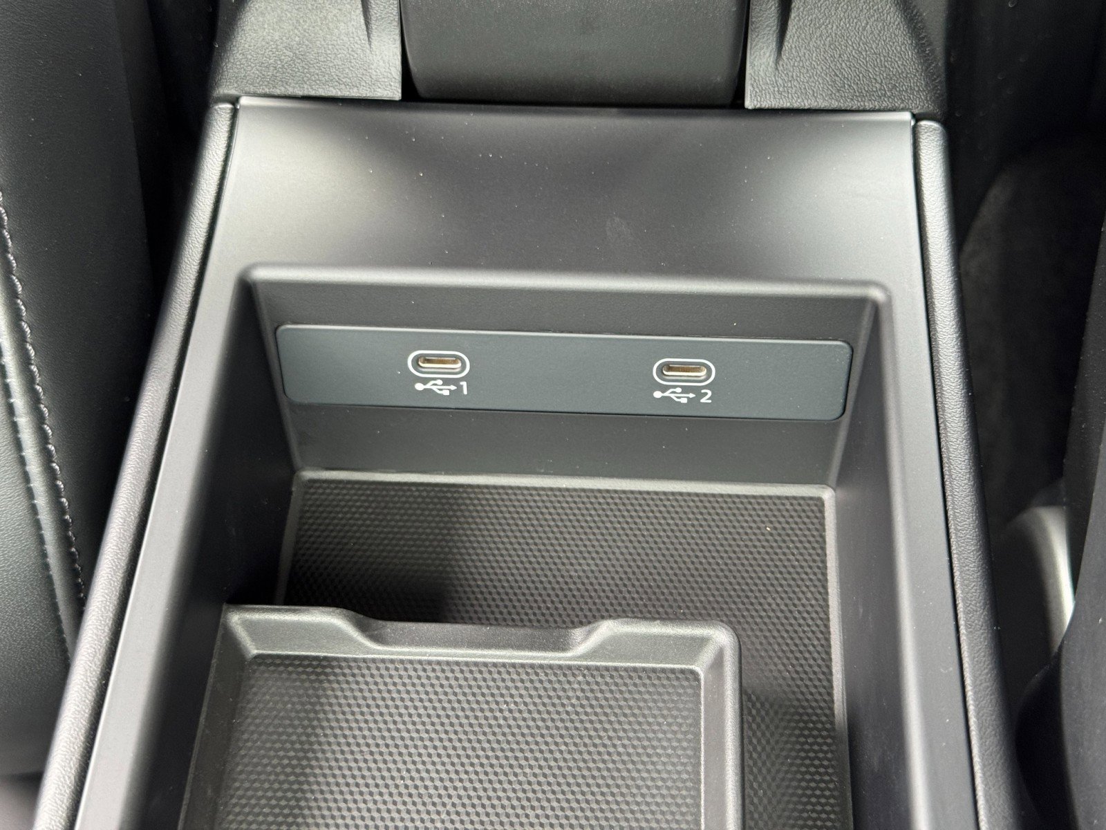 Used 2024 Porsche 911 Carrera T image 36