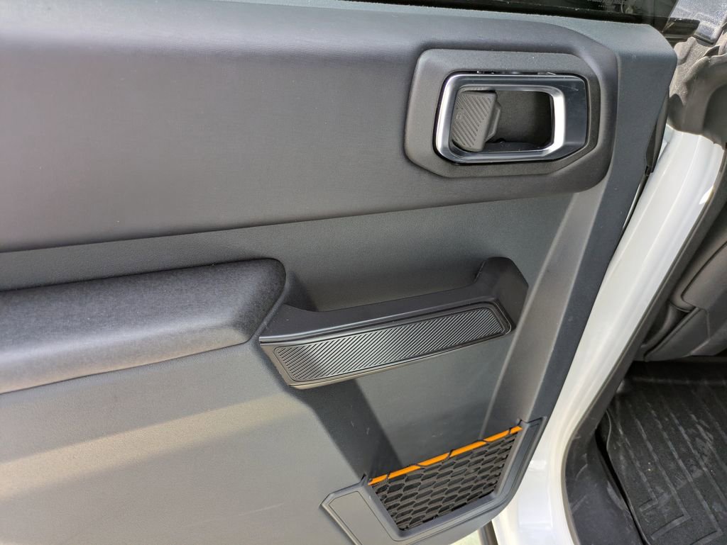 Used 2024 Ford Bronco Badlands image 11